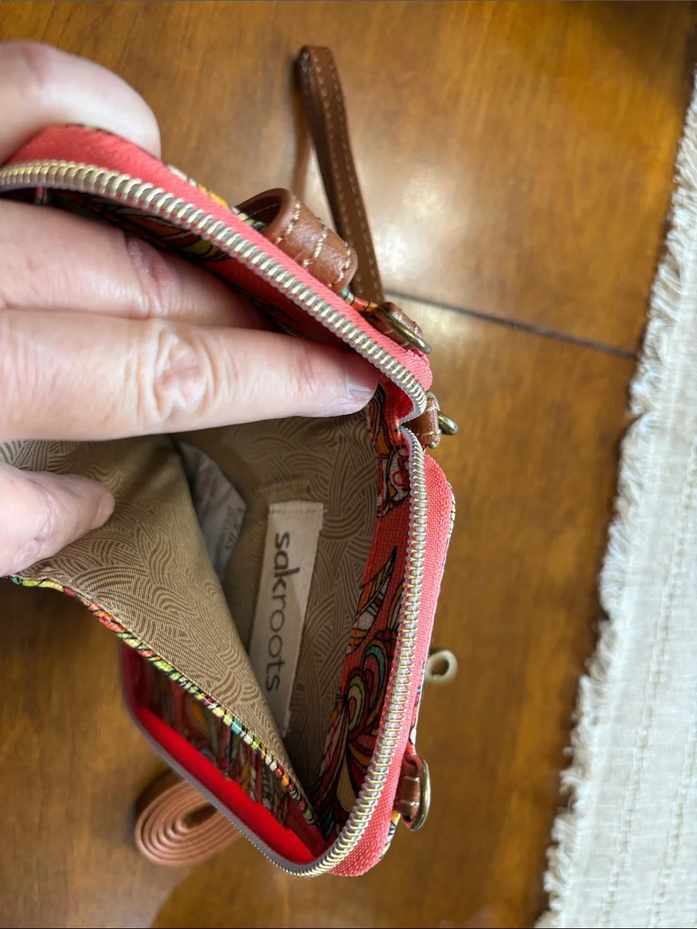 SAK‎ ROOTS WOMENS CROSSBODY PHONE CASE CARD HOLDER